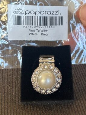Paparazzi Pearl Halo Statement Ring in White and Silver